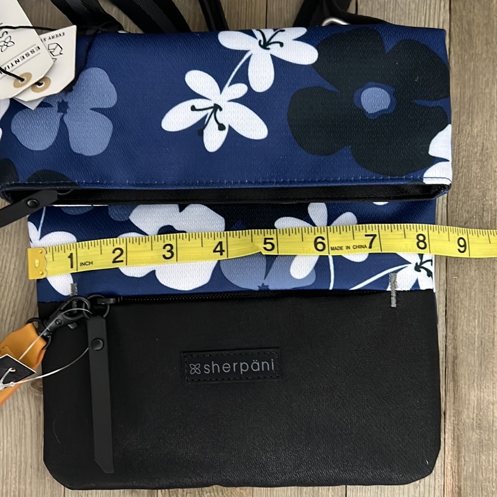 Sherpani Pica mini crossbody bag - NEW - Picture 9 of 12